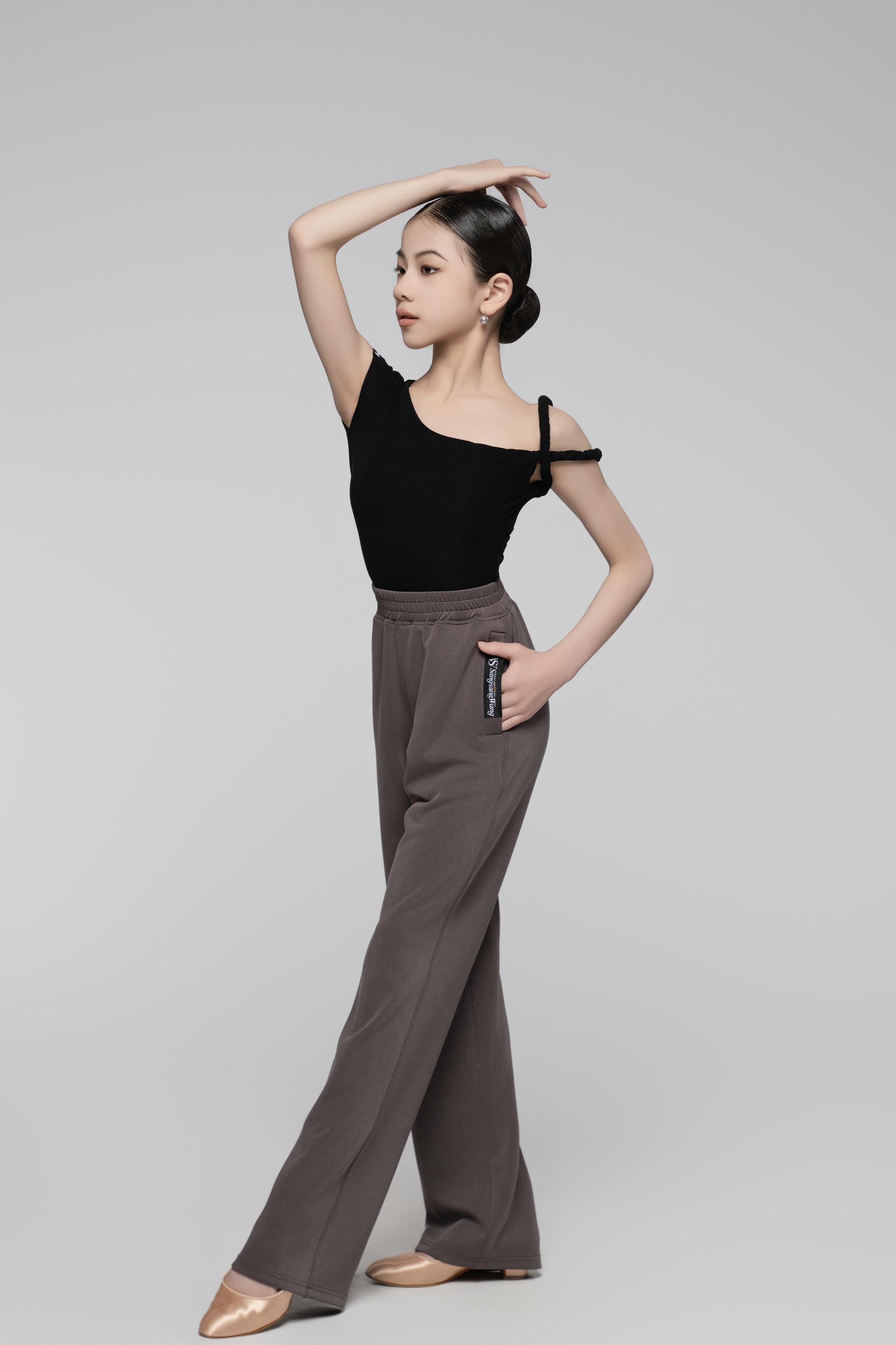 Ultra-Fine Ribbed Asymmetrical Shoulder Twisted Cord Bodysuit For Girls (Nude)