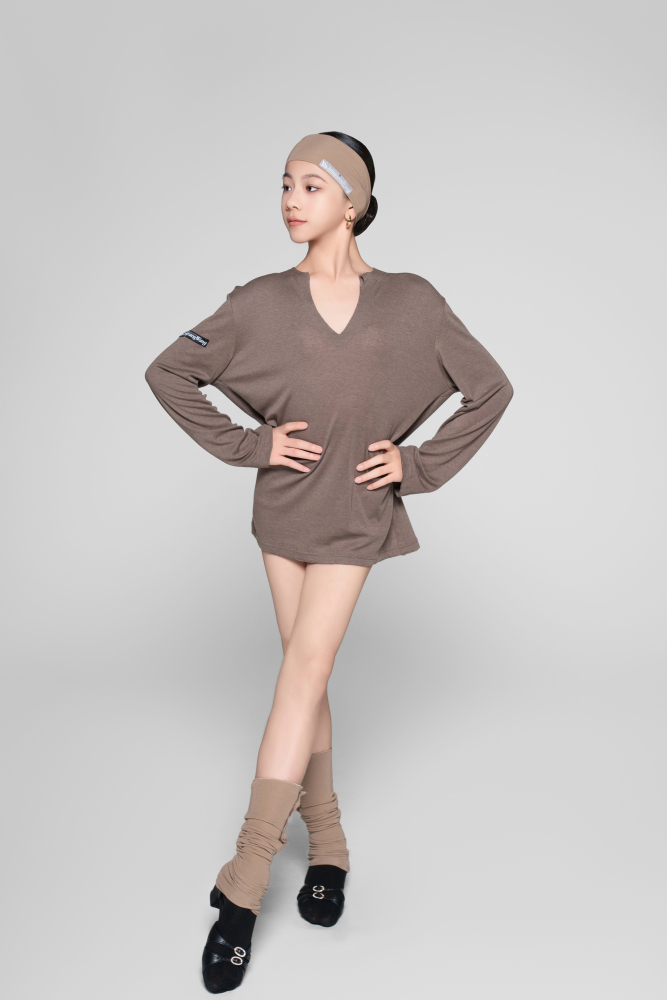 Fine Thread Button Socks (Milk Tea)
