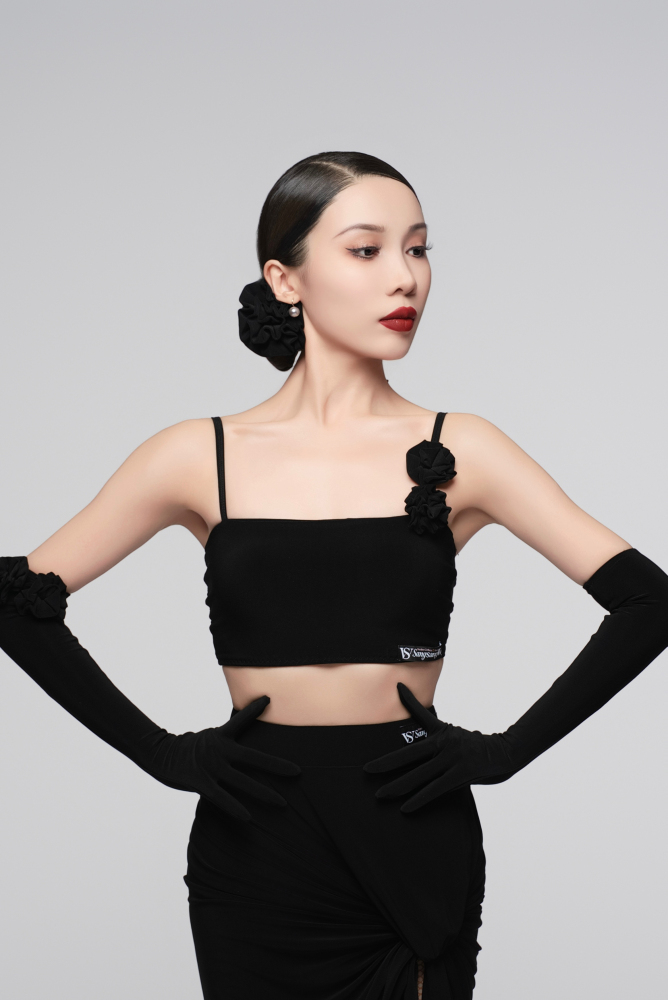 Floral Twisted Strappy Top For Women (Red/ With Hair Accessories)