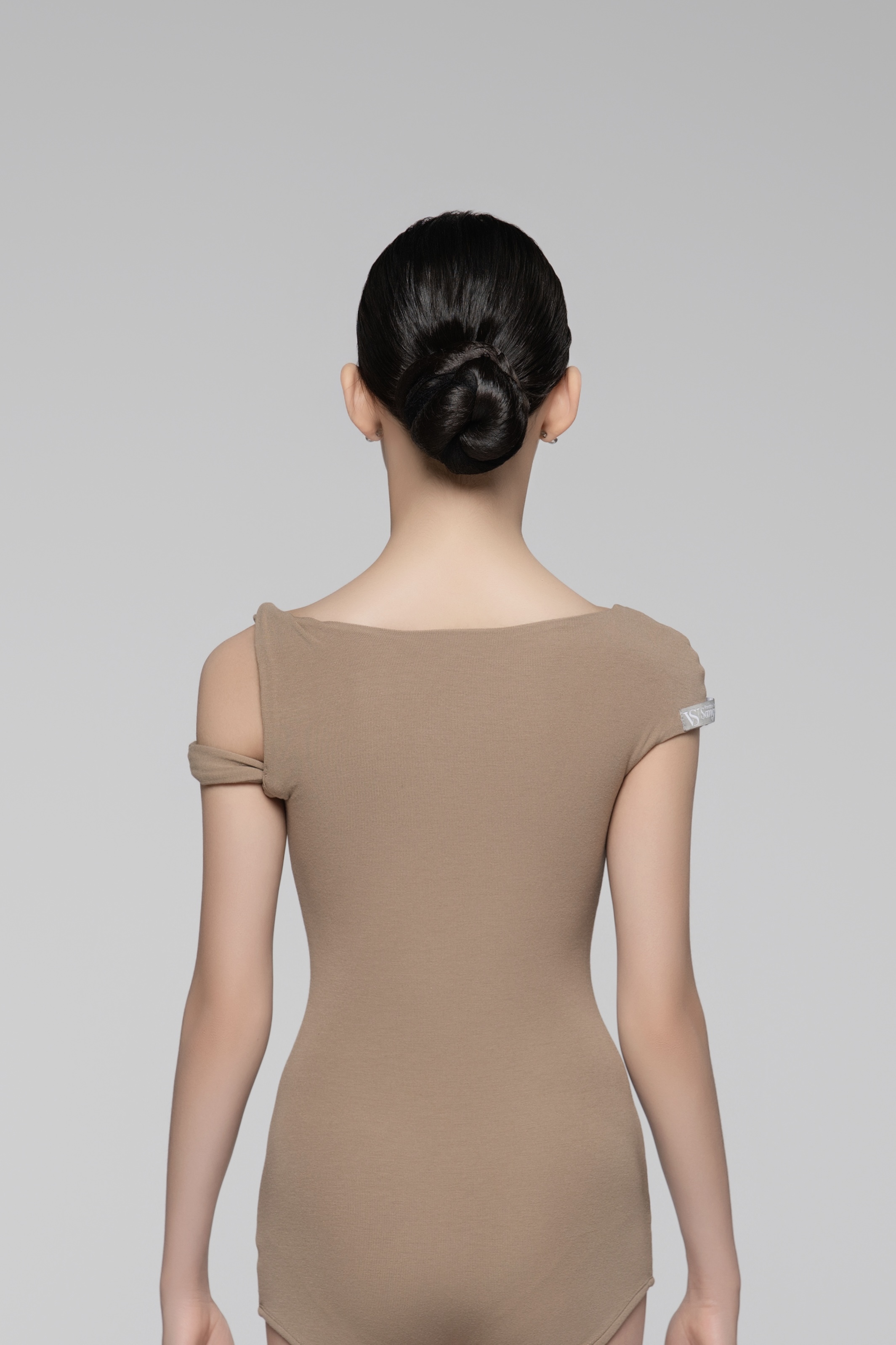 Ultra-Fine Ribbed Asymmetrical Shoulder Twisted Cord Bodysuit For Girls (Nude)