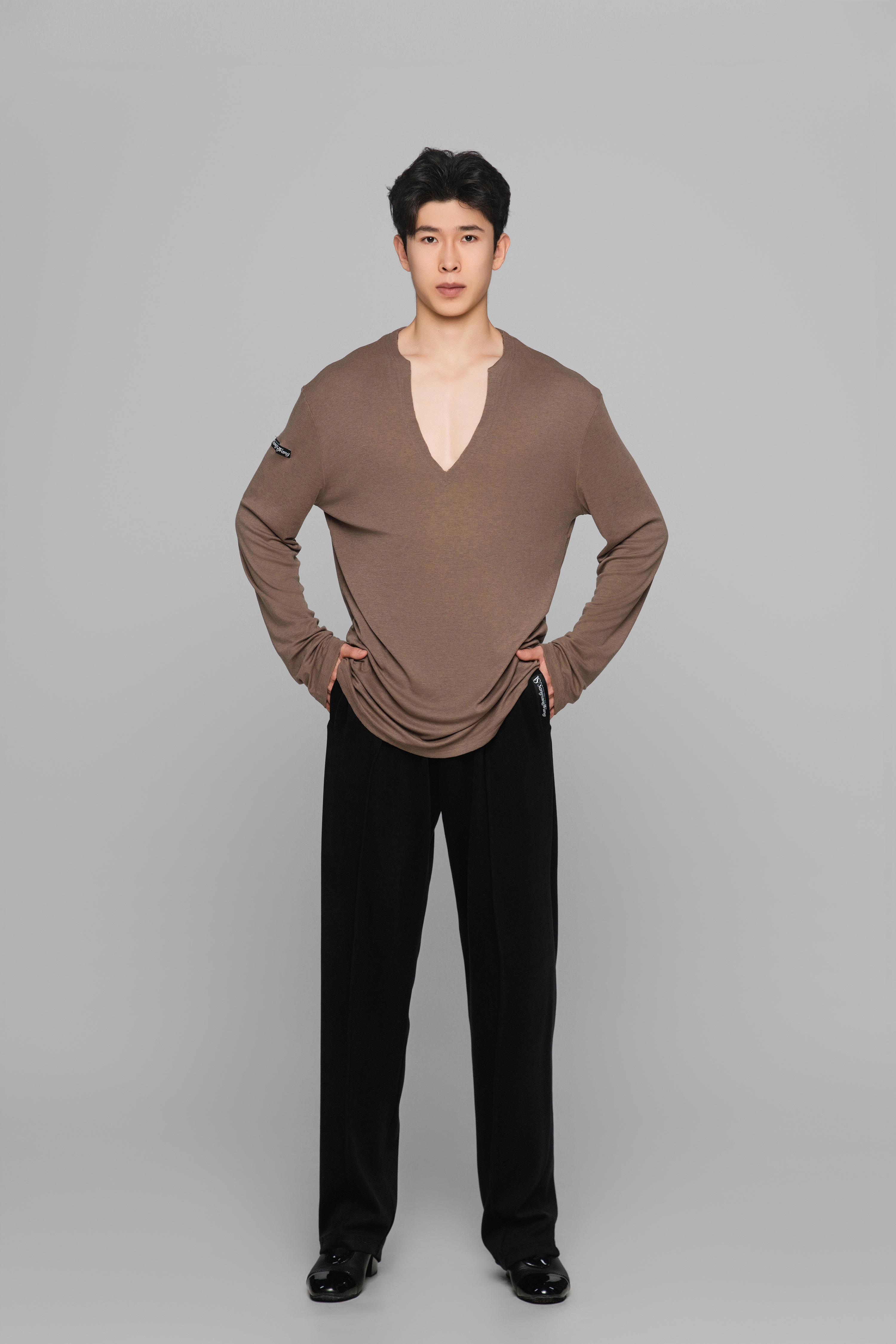 Frayed Hem V-Neck Top For Men (Milk Tea)