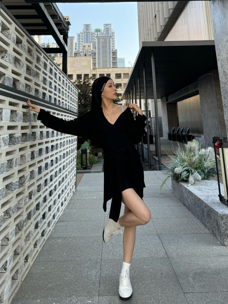 Frayed Hem V-Neck Top For Women (Milk Tea)