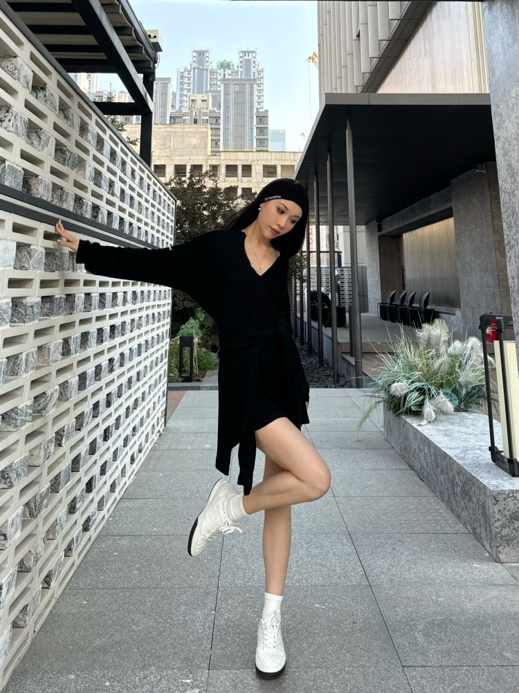 Frayed Hem V-Neck Top For Women (Milk Tea)