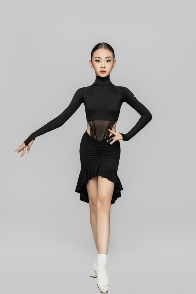 女童高领长袖蕾丝露腰连体衣（黑色）