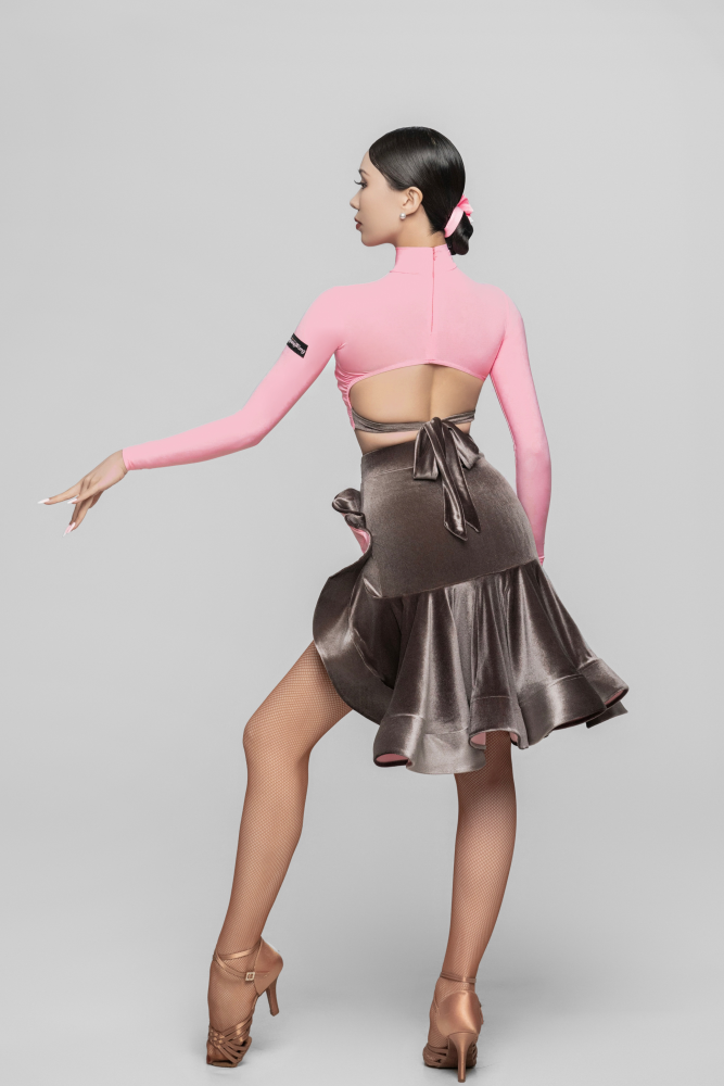 女士高领长袖系带短款上衣（含发饰/芭比粉/咖灰撞粉）