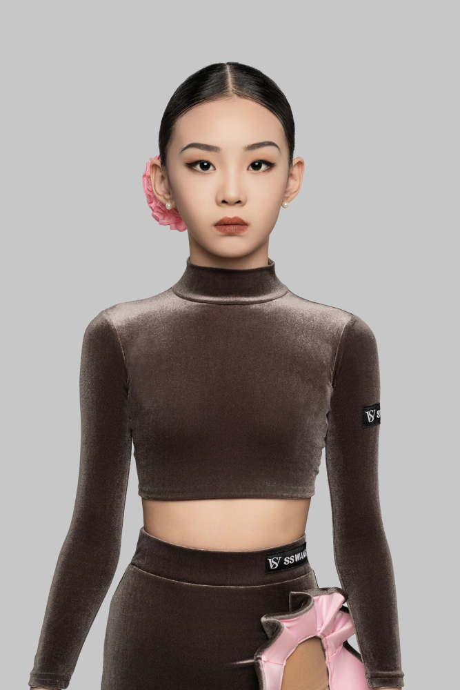 女童高领长袖系带短款上衣（含发饰 / 芭比粉）