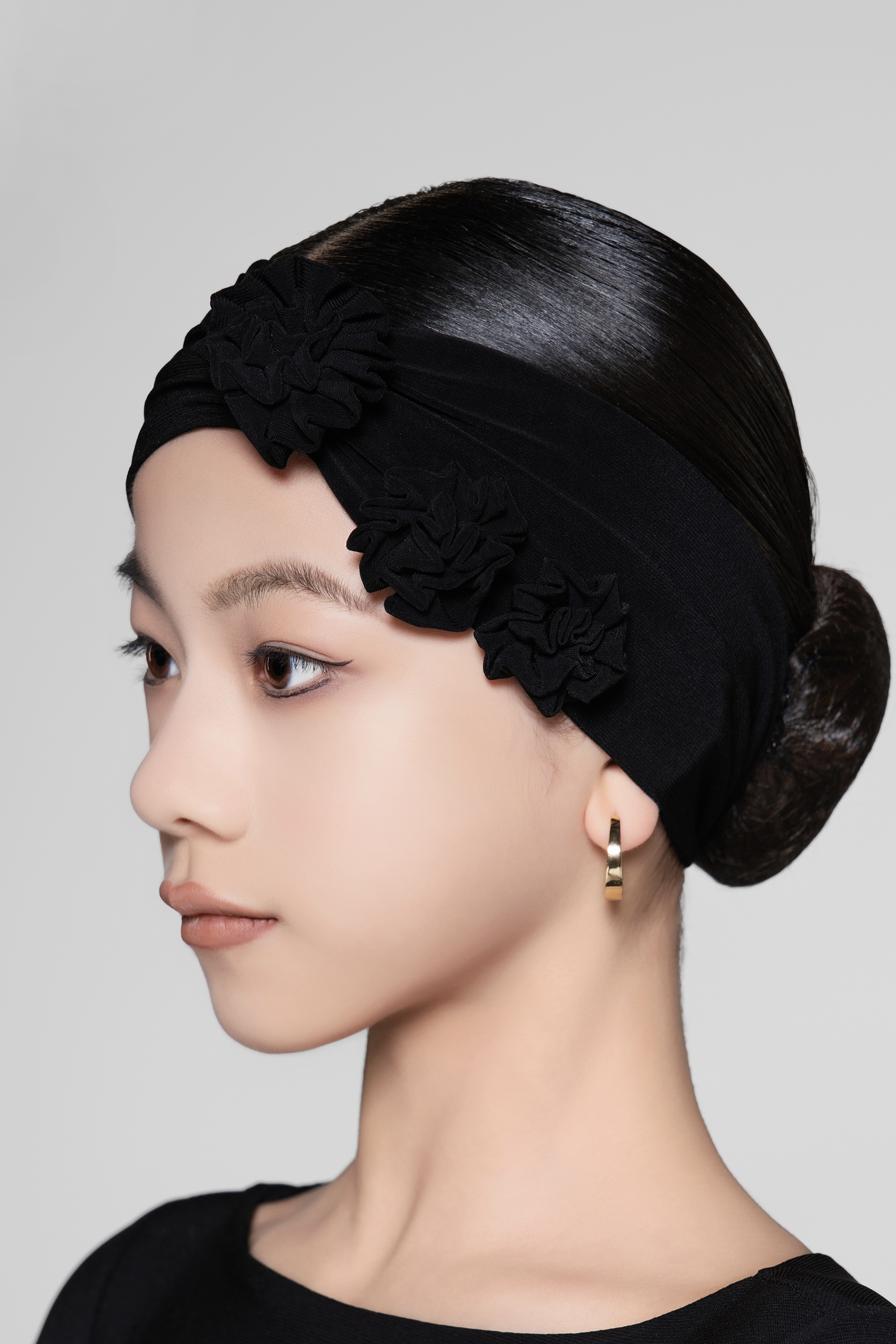Cropped Top with Hollow Floral Design (Brick Red / With Hair Accessories)