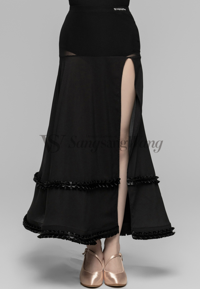 Pearl Sleeveless Cutout Ballroom Skirt (Black)