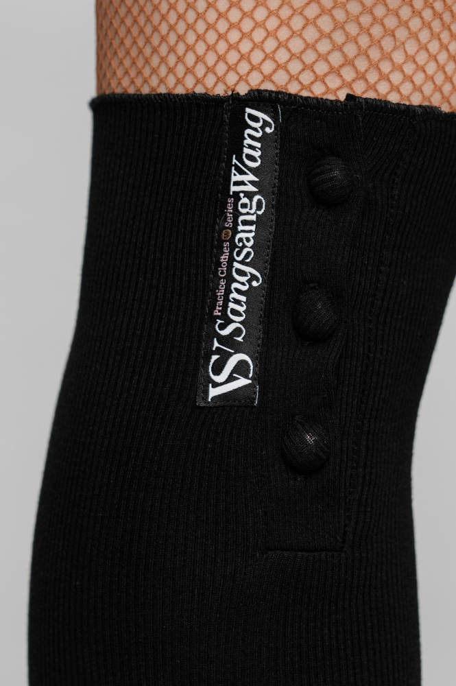 Threaded Button Socks (Milk Tea)