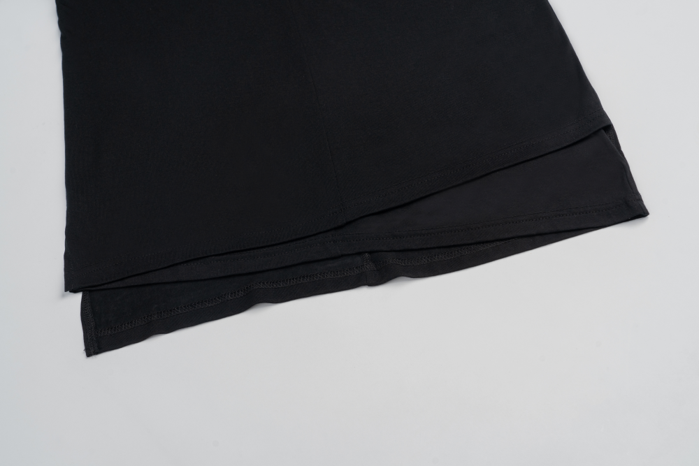 男童黑色双层错位圆领上衣