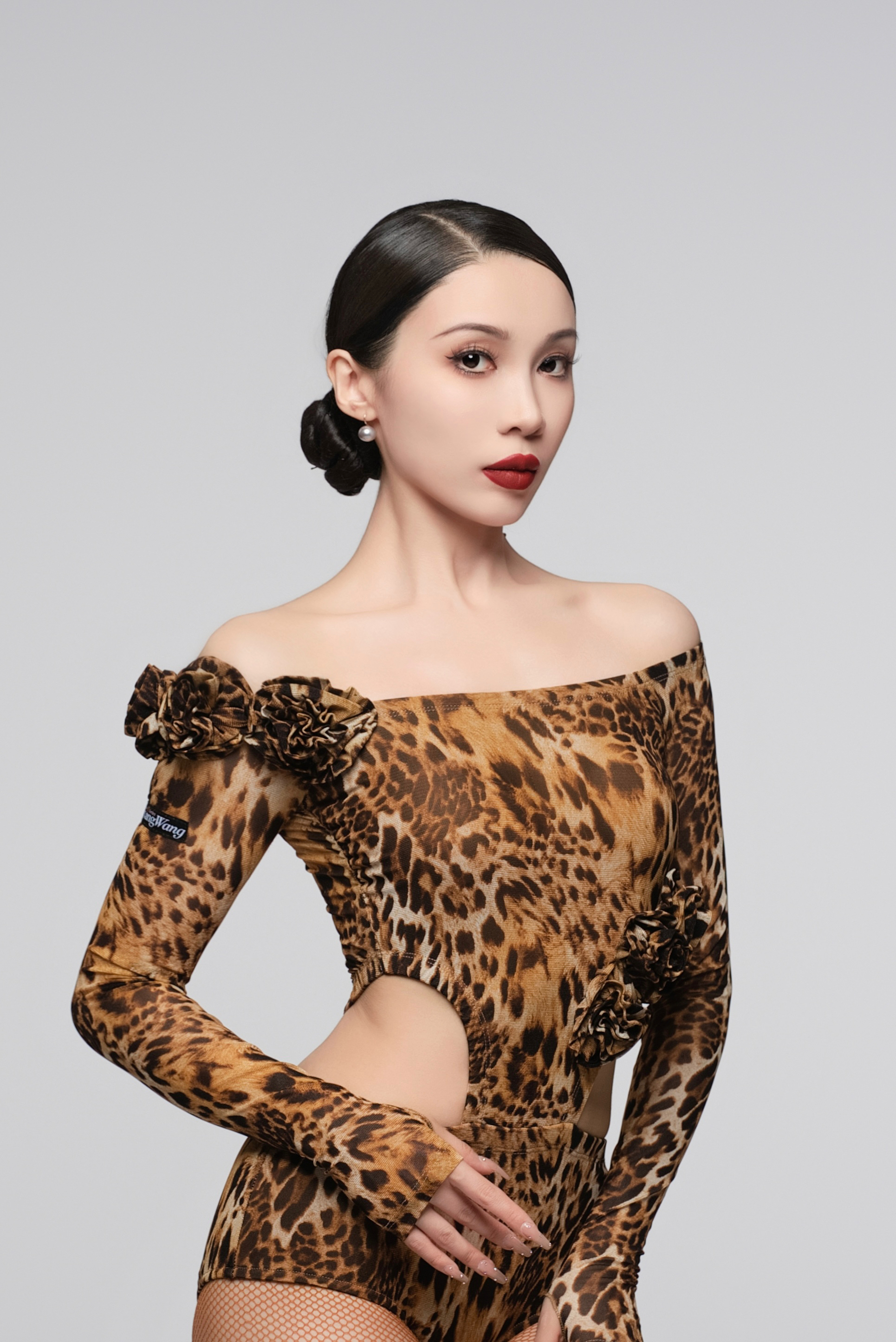 Women's Leopard Print Floral Long - Sleeve Bodysuit