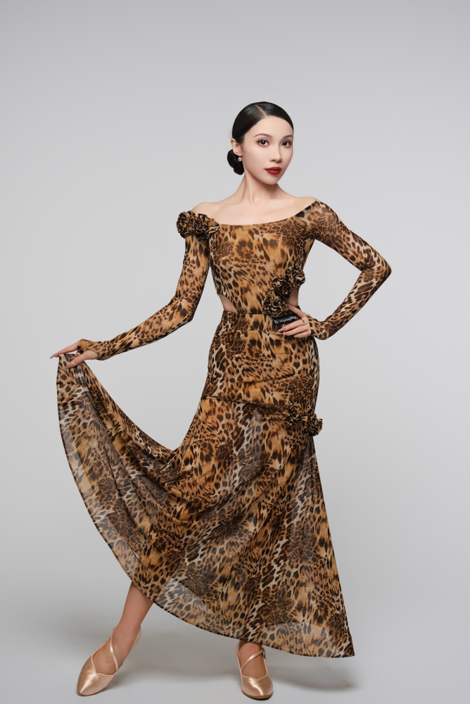 Women's Leopard Print Floral Long - Sleeve Bodysuit