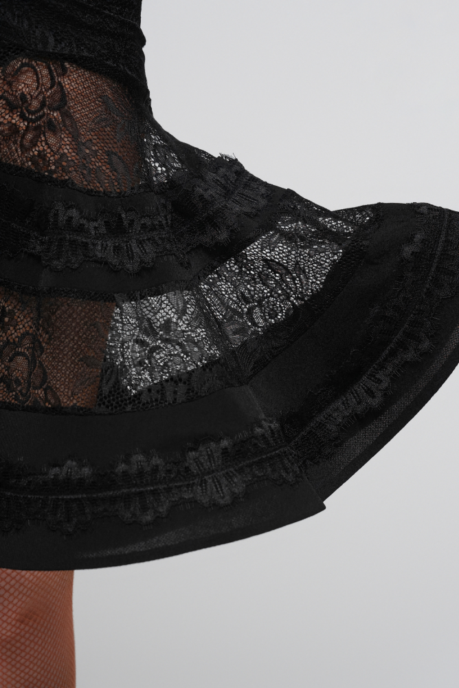 Lace V-Waist Maxi Dress (Grape Purple)
