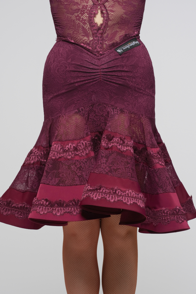 Lace V-Waist Maxi Dress (Grape Purple)