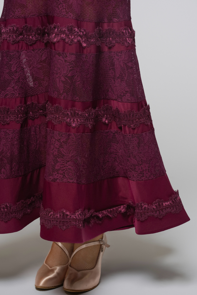 Lace V-Waist Modern Dress (With Sleeve Accessories / Grape Purple)