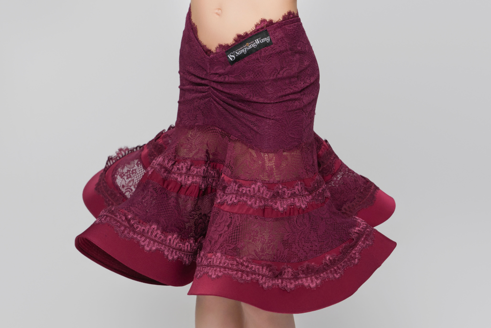 Lace V-Waist Maxi Dress (Grape Purple)