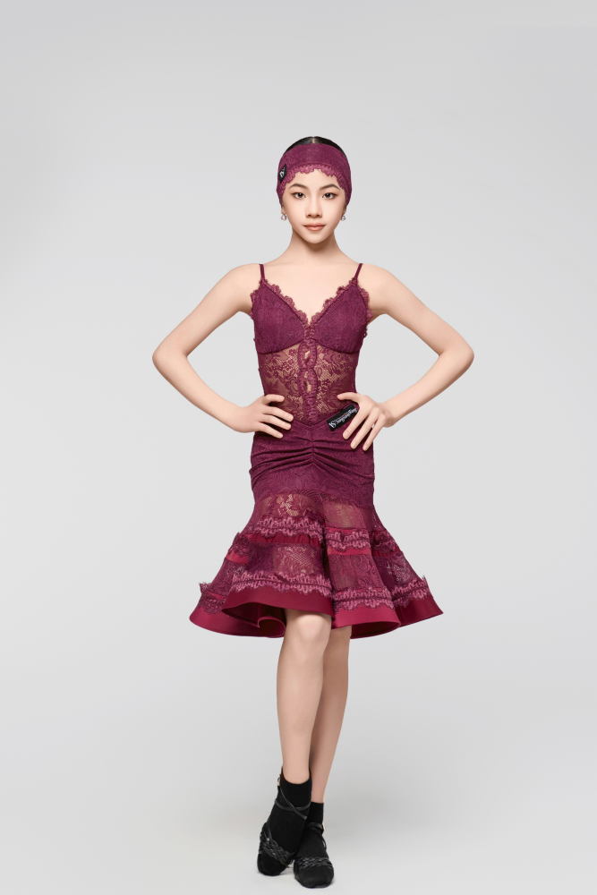 Hollow Lace Halter Bodysuit(With Hairband / Grape Purple)
