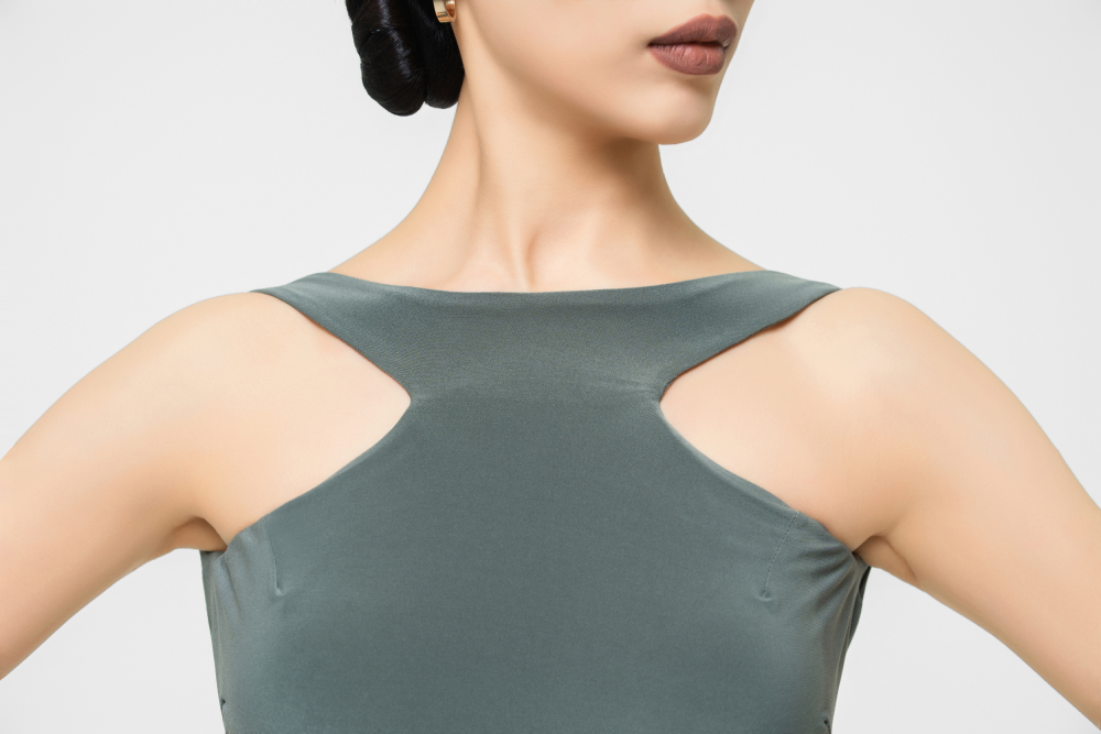 Women's Backless Flowy Dress (Black)