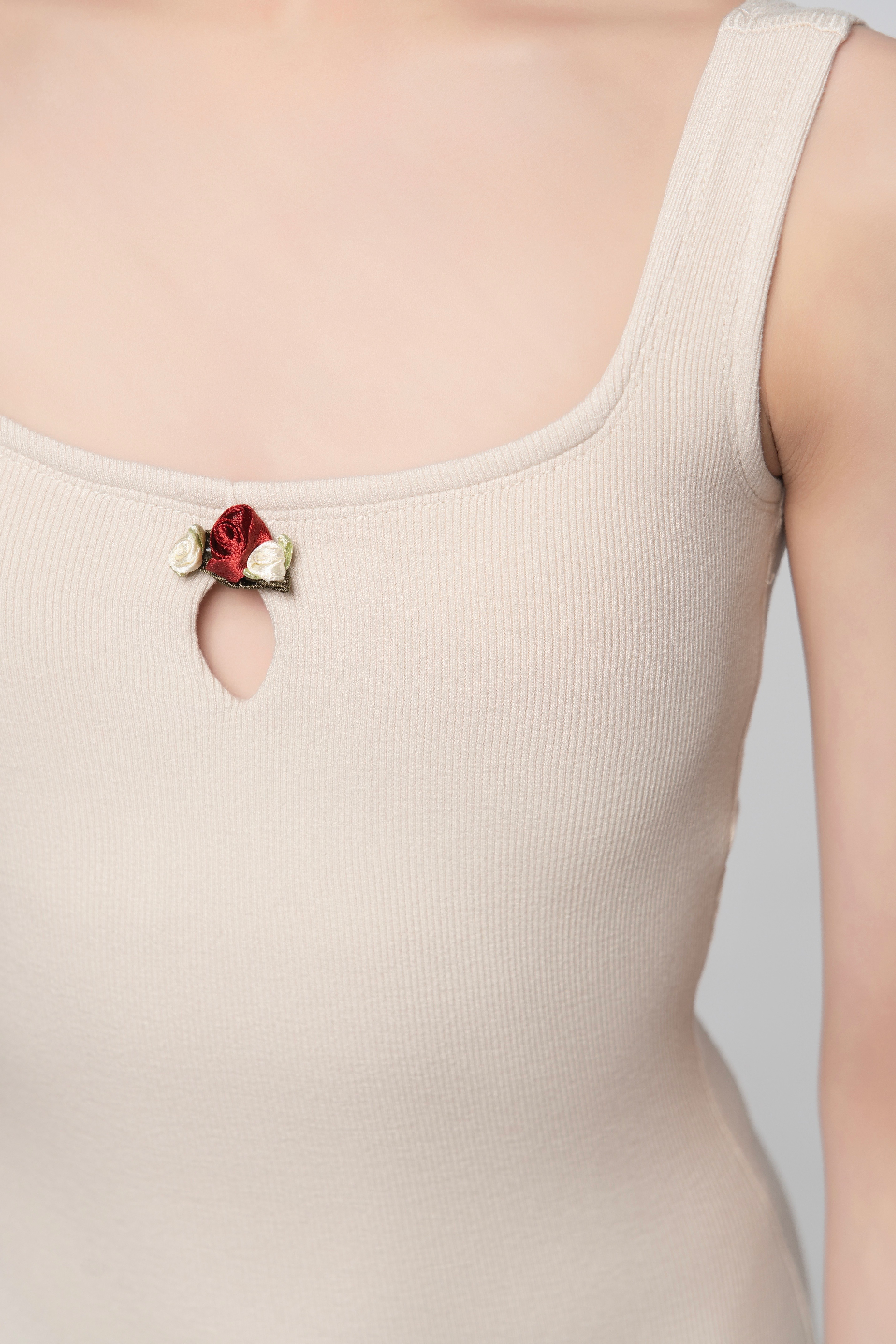 Girls' "Little Red Flower" Ribbed Sleeveless Jumpsuit (Light Apricot)
