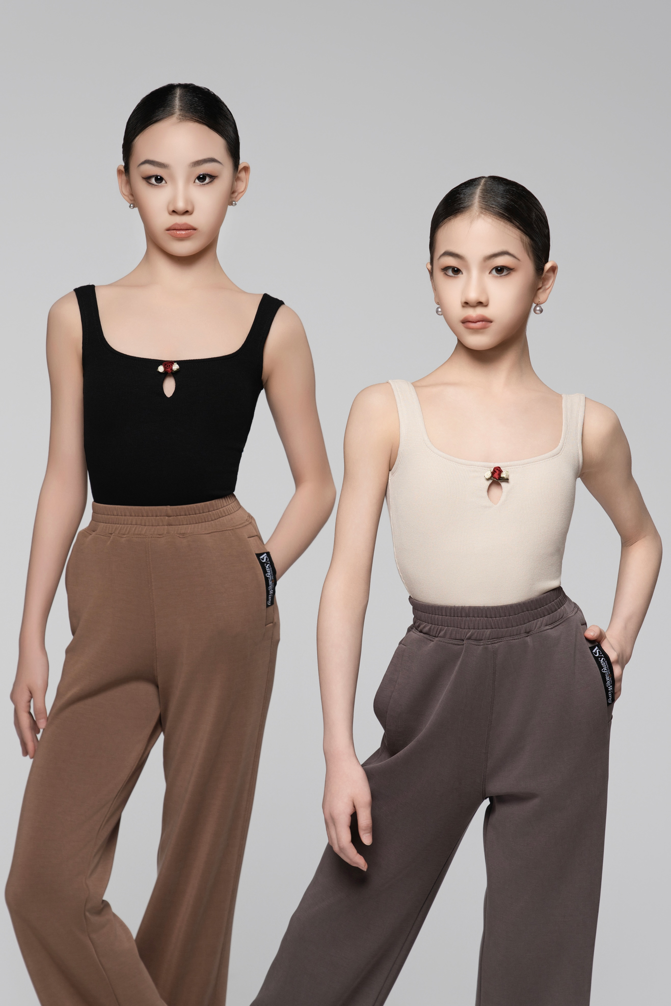 Girls' "Little Red Flower" Ribbed Sleeveless Jumpsuit (Light Apricot)
