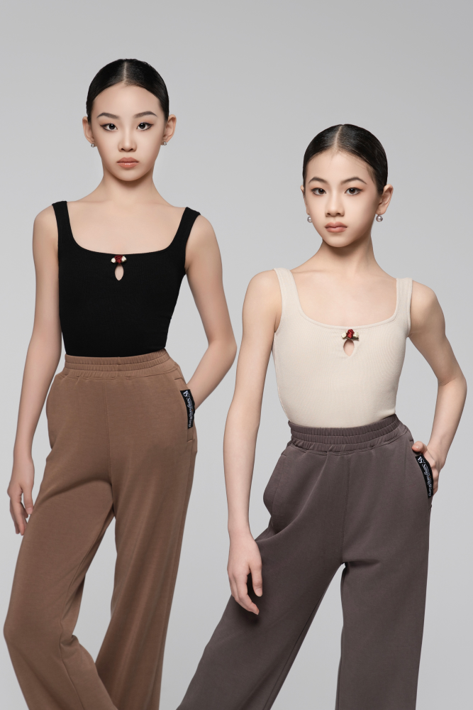 Girls' "Little Red Flower" Ribbed Sleeveless Jumpsuit (Light Apricot)