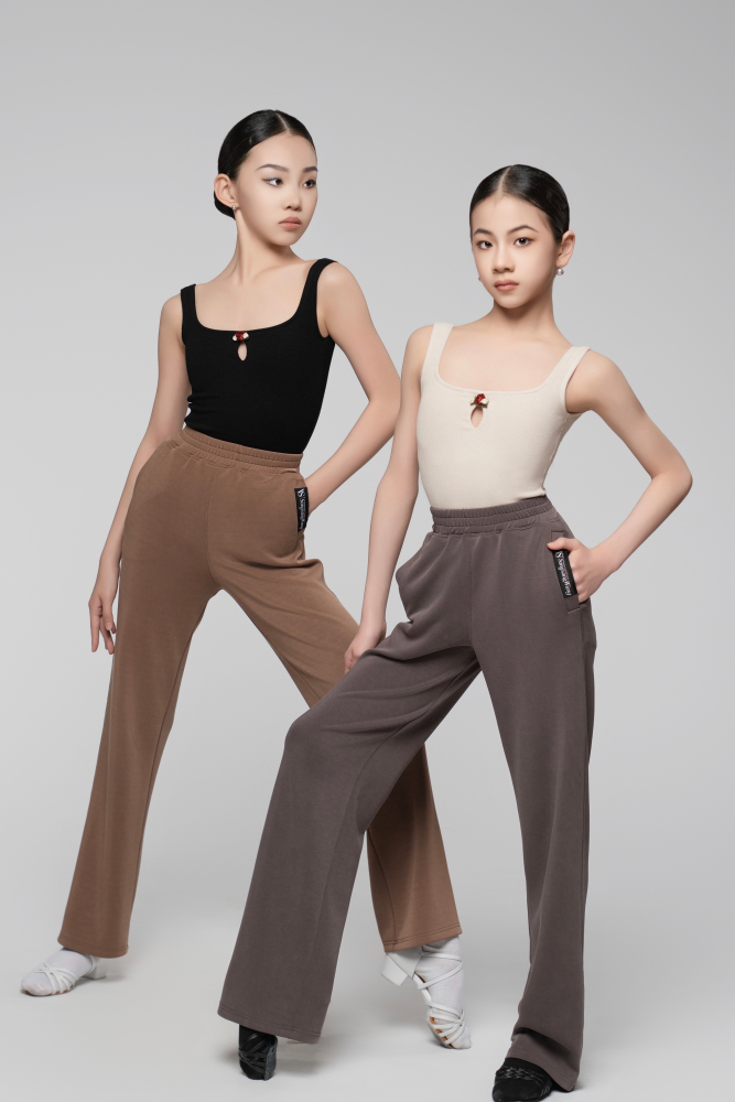 Girls' "Little Red Flower" Ribbed Sleeveless Jumpsuit (Light Apricot)