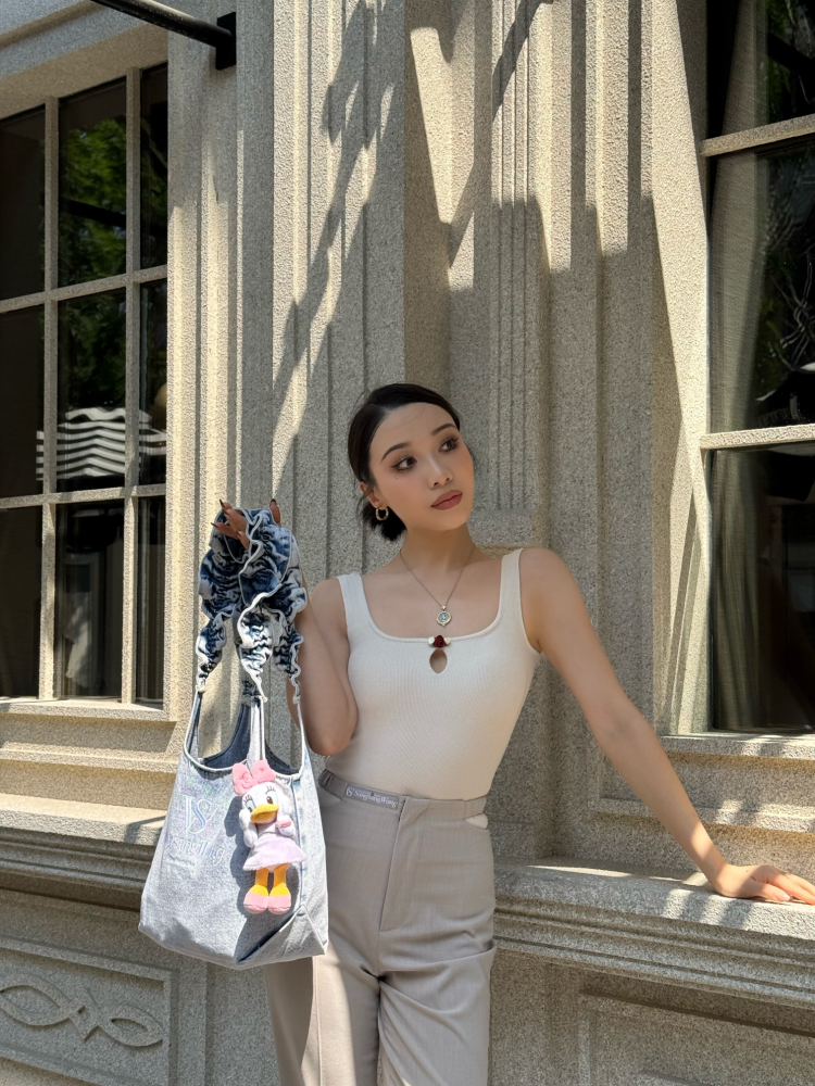 Denim Bag with Ruffled Straps (Black-Gray)