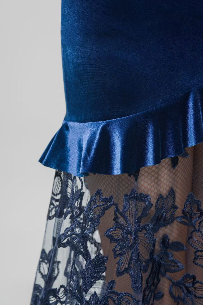 Women's Rose Embroidery Ballroom Dress (with Sleeve Accessories / Chick Yellow)