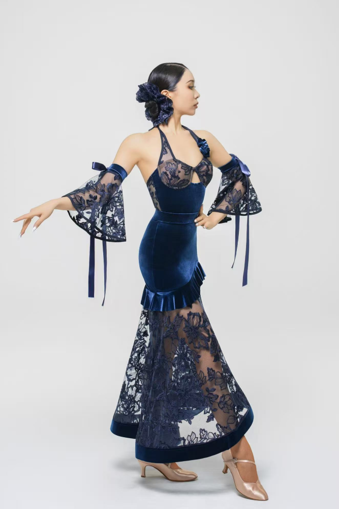 Women's Rose Embroidery Ballroom Dress (with Sleeve Accessories / Chick Yellow)