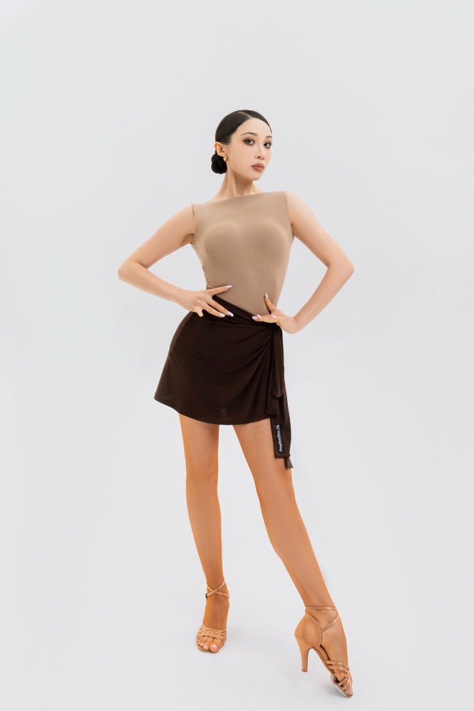 Women's Fine Ribbed Off-the-Shoulder Sleeveless Bodysuit (Nude)
