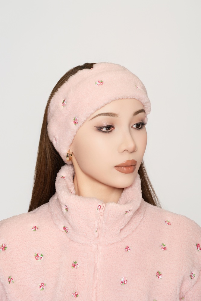 Women's Custom Embroidered Fleece Onesie (Pink Small Flowers)#251101