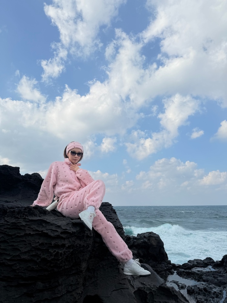 Women's Custom Embroidered Fleece Onesie (Pink Small Flowers)#251101