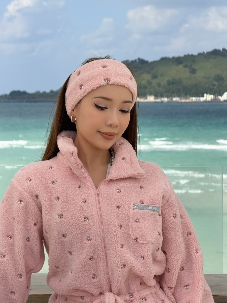 Women's Custom Embroidered Fleece Onesie (Pink Small Flowers)#251101