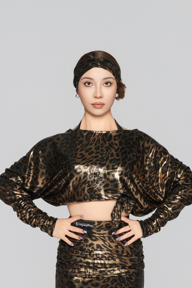 Women's Shiny Leopard Print Reversible Tie-Up Top（Black Gold）#251132
