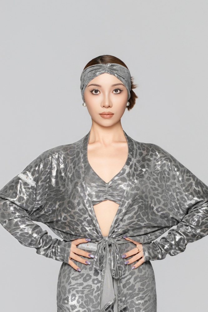 Women's Shiny Leopard Print Reversible Tie-Up Top（Black Gold）#251132