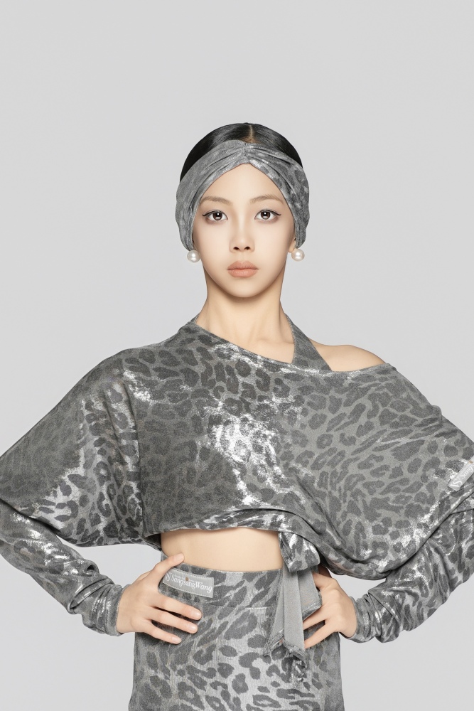 Girls' Shiny Leopard Print Reversible Tie-Up Top（Black Gold）#251140