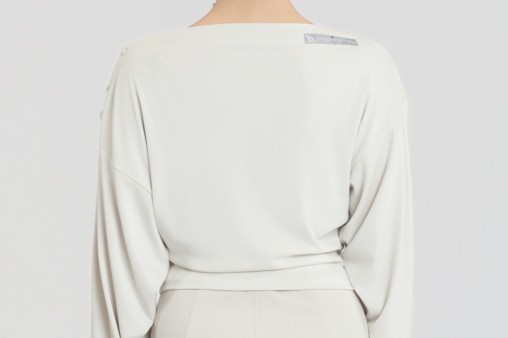 Ultra-comfort Buttoned Off-shoulder Top (Gray-beige)#260101
