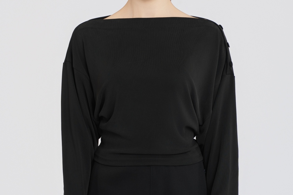 Ultra-comfort Buttoned Off-shoulder Top (Gray-beige)#260101