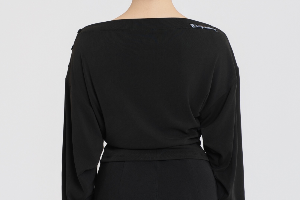 Ultra-comfort Buttoned Off-shoulder Top (Gray-beige)#260101