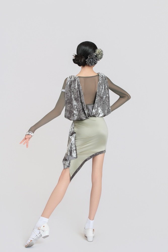 Mesh & Diamond Velvet Fringe Long-Sleeve Leotard (Includes Two Hair Flowers / Black)#251241