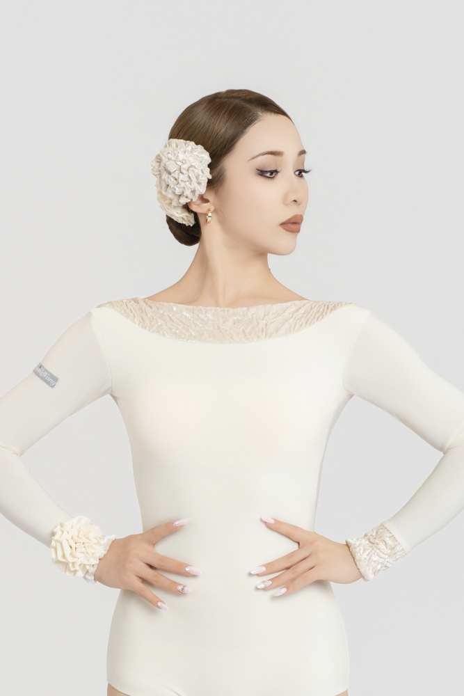 Bubble-Fleece Long Sleeve Backless Bodysuit（Off-White）#260109