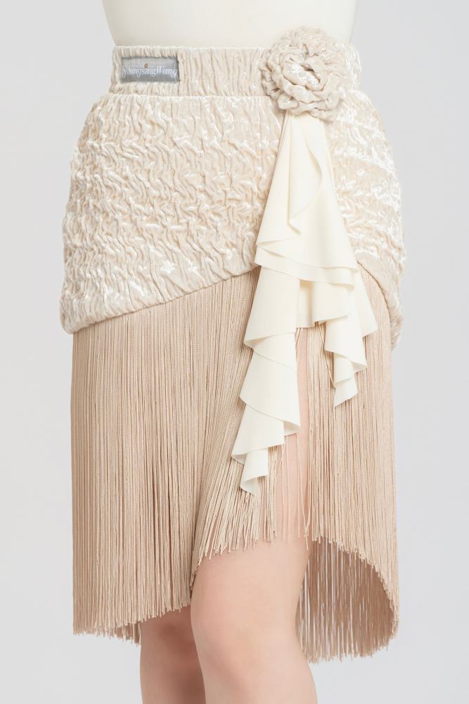 Satin-Gloss Bubble-Fleece Fringe Skirt（Off-White） #260110