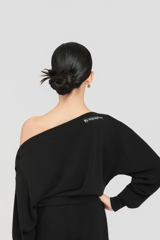 Ultra-comfort Buttoned Off-shoulder Top (Black)#260107