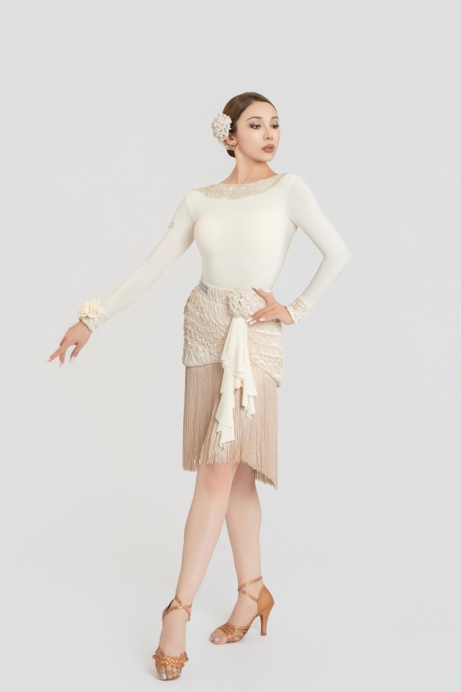 Satin-Gloss Bubble-Fleece Fringe Skirt（Off-White） #260110