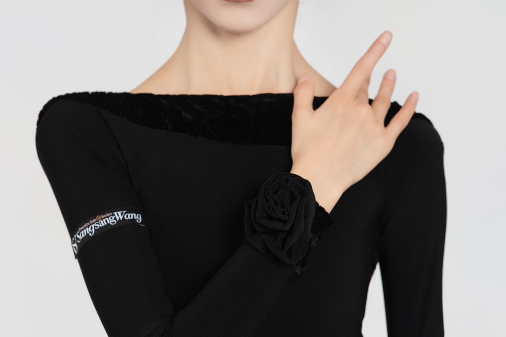 Bubble-Fleece Long Sleeve Backless Bodysuit（Off-White）#260113