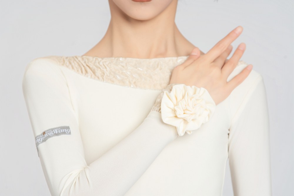 Bubble-Fleece Long Sleeve Backless Bodysuit（Off-White）#260113