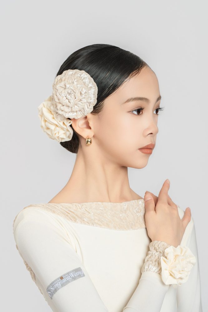 Bubble-Fleece Long Sleeve Backless Bodysuit（Off-White）#260113