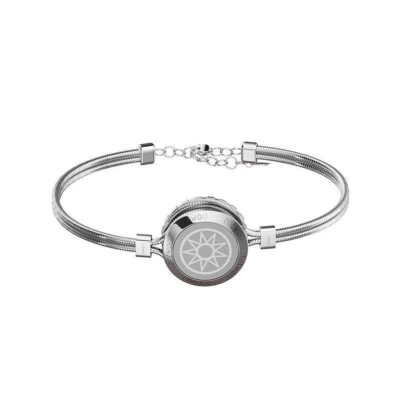 Smart couple bracelet gives gifts to lovers' wives in long-distance relationship