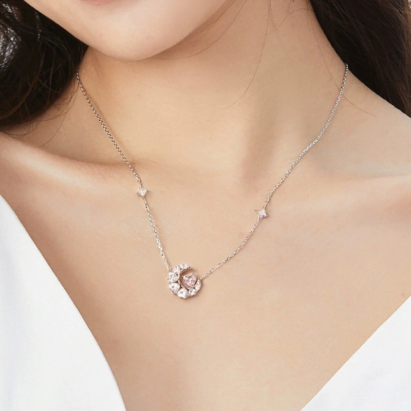 Fantasy Heart Moon Necklace Actress Moon Light Luxury Niche Design High-end Sensitive Heart Clavicle Chain