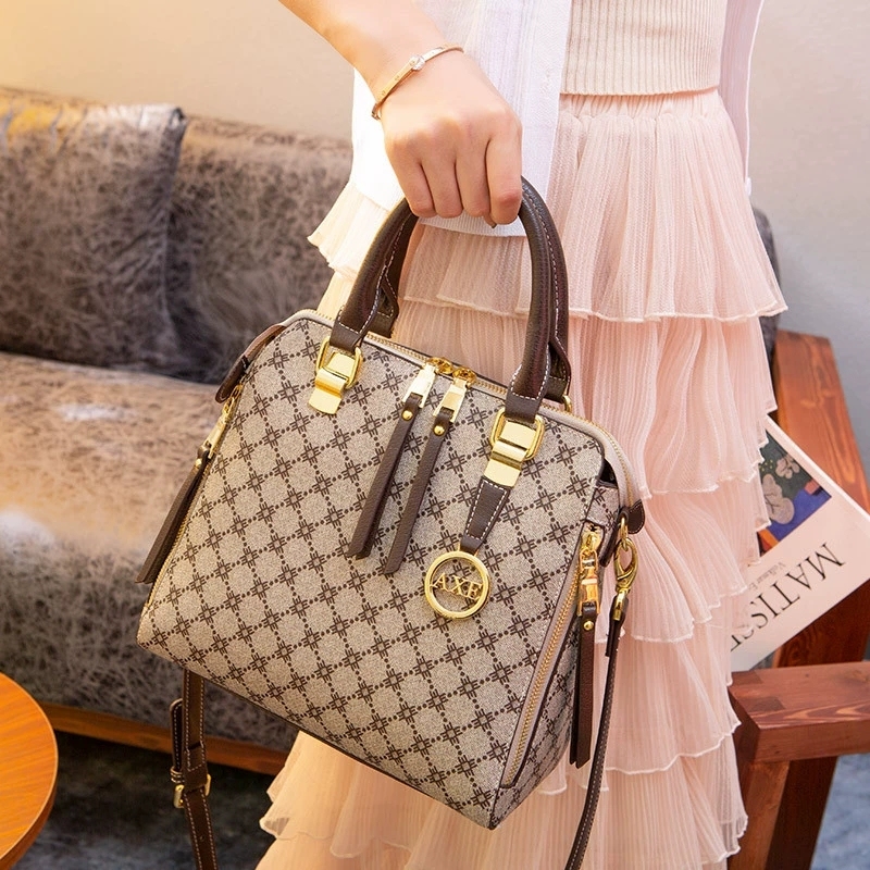 New Fashion Printed Handbag Trendy Heavy Industry High Sense Versatile Diagonal Ladies Bag Handbag